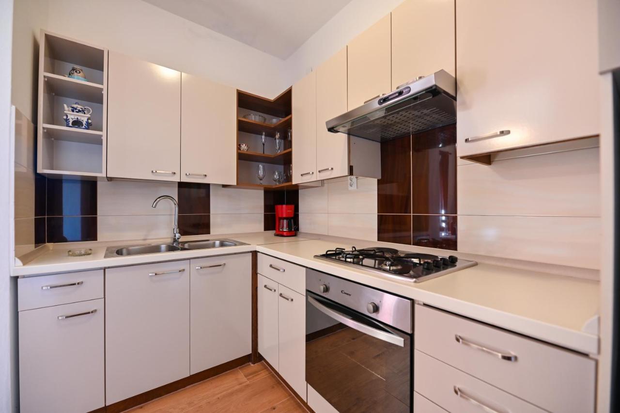 Apartmani Frleta ビビニェ エクステリア 写真